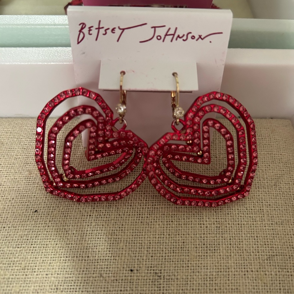 Betsey Johnson Red Dangle Earrings - Picture 2 of 10